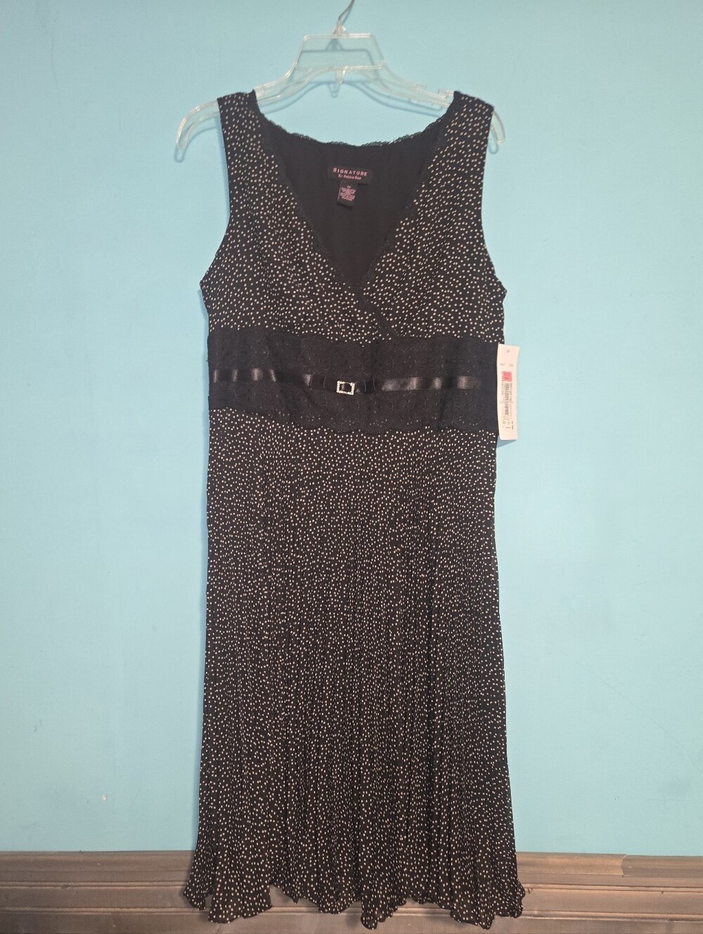 NEW Sleeveless Midi Dress